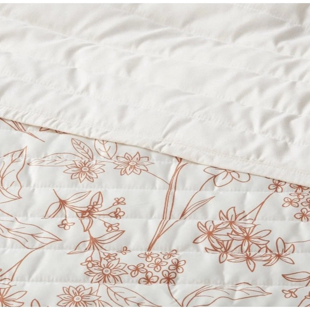 Twin/XL Twin Satin Quilt Ivory Floral Pattern- Room Essentials 92in X 66in